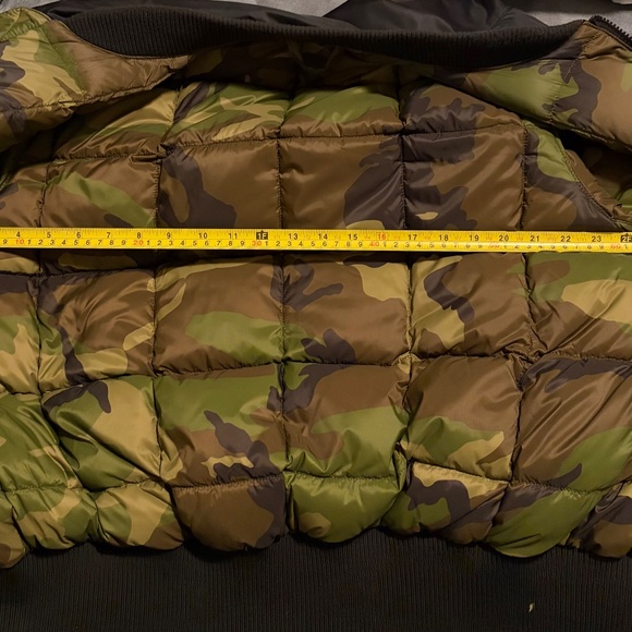 Canada Goose Mens Reversible Bomber Jacket - Only worn a few times Size Large - Picture 9 of 12